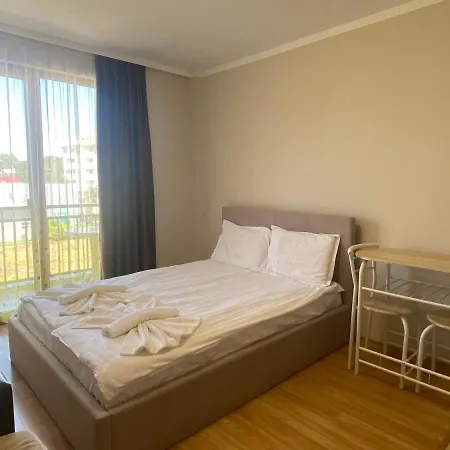 Summer Breеze 204 Private Sunny Lägenhet Slăntjev Brjag