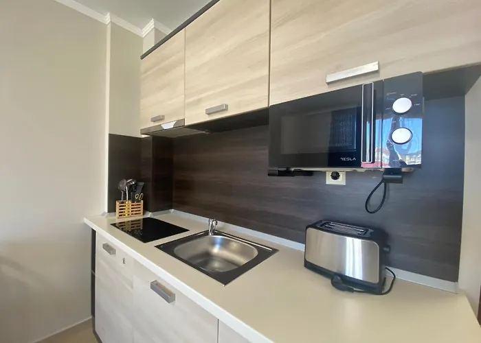 Summer Breеze 204 Private Sunny דירה *